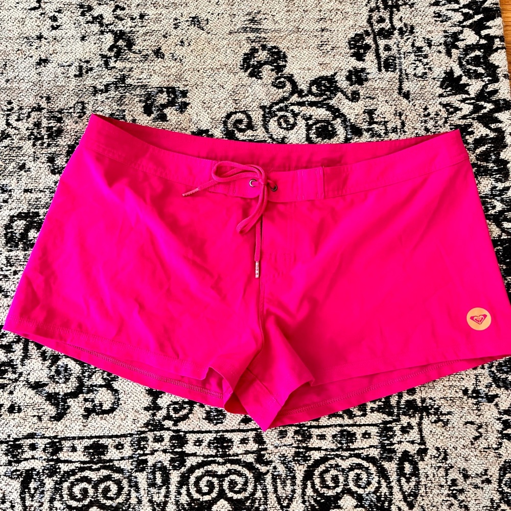 Roxy 2” sporty boardshorts!